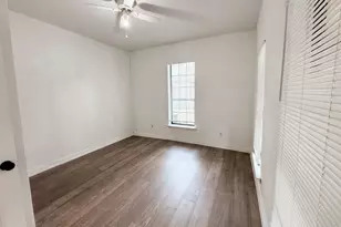 328 E High St, Wills Point, TX 75169 - Photo 9