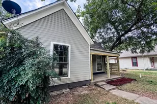 328 E High St, Wills Point, TX 75169 - Photo 3