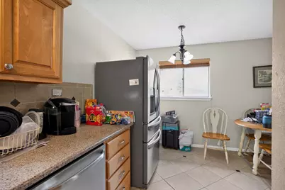 2125 Meadow Glen, Irving, TX 75060 - Photo 17