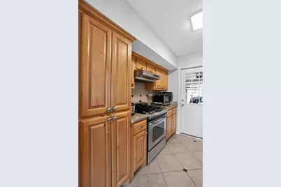 2125 Meadow Glen, Irving, TX 75060 - Photo 17