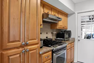 2125 Meadow Glen, Irving, TX 75060 - Photo 17
