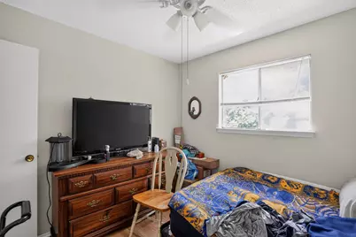 2125 Meadow Glen, Irving, TX 75060 - Photo 19