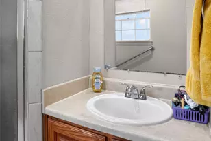 2125 Meadow Glen, Irving, TX 75060 - Photo 25