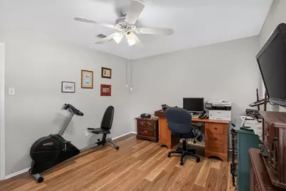 2125 Meadow Glen, Irving, TX 75060 - Photo 29
