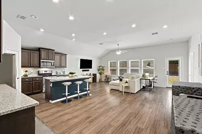 10853 Live Oak Creek Drive, Fort Worth, TX 76108 - Photo 7