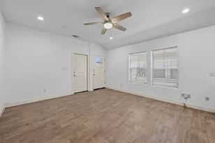 607 E Carter St, Sherman, TX 75090 - Photo 9