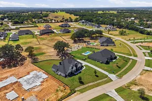 3022 Southern Rise Ct, Granbury, TX 76049 - Photo 39