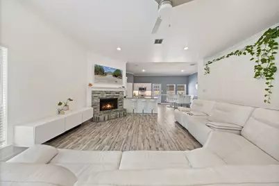 8275 Clarksprings Drive, Dallas, TX 75236 - Photo 7