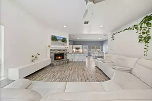8275 Clarksprings Dr, Dallas, TX 75236 - Photo 7