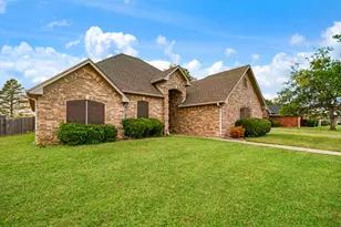 1725 Meadowview Dr, Reno, TX 75462 - Photo 19