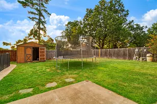 1725 Meadowview Dr, Reno, TX 75462 - Photo 15