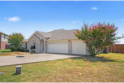 106 Bent Creek Court, Waxahachie, TX 75165 - Photo 7