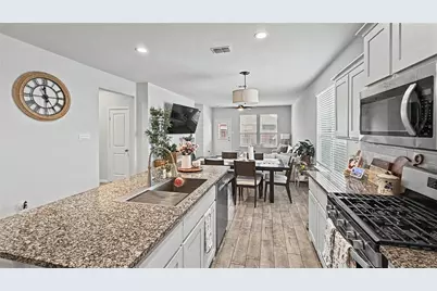 8525 Big Apple Drive, Fort Worth, TX 76179 - Photo 7