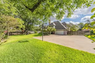 1500 Arrowhead Dr, Pantego, TX 76013 - Photo 3