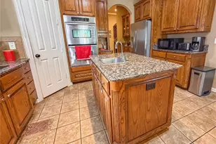 2737 Wood Lake Dr, Cedar Hill, TX 75104 - Photo 11