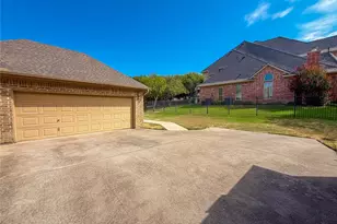 2737 Wood Lake Dr, Cedar Hill, TX 75104 - Photo 39
