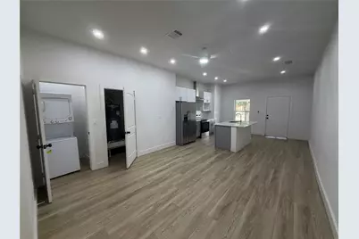 808 W 10th Street, Dallas, TX 75208 - Photo 3