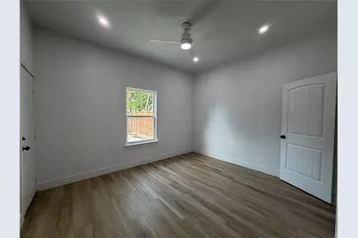 808 W 10th Street, Dallas, TX 75208 - Photo 9