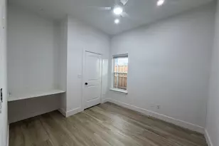808 W 10th St, Dallas, TX 75208 - Photo 7