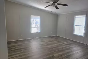 100 Crow St, Mabank, TX 75156 - Photo 9