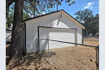 100 Crow Street, Mabank, TX 75156 - Photo 27