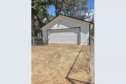 100 Crow Street, Mabank, TX 75156 - Photo 5