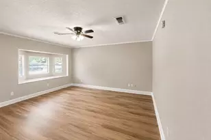 8136 Richard St, White Settlement, TX 76108 - Photo 9