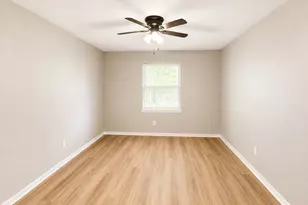 8136 Richard St, White Settlement, TX 76108 - Photo 13