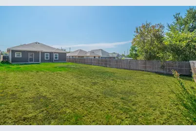 2016 Langston Street, Fort Worth, TX 76105 - Photo 23