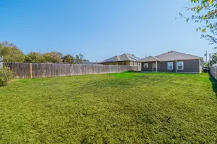 2016 Langston St, Fort Worth, TX 76105 - Photo 23