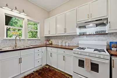 512 S Elm Street, Sherman, TX 75090 - Photo 17
