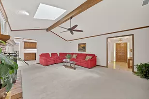 9630 Fallbrook Dr, Dallas, TX 75243 - Photo 21
