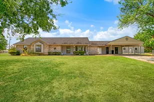 537 Farm Road 2820, Sumner, TX 75486 - Photo 1