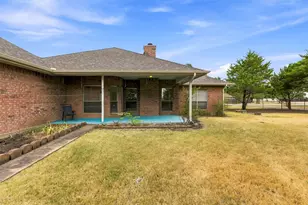 611 Dancer Ln, Lancaster, TX 75146 - Photo 27