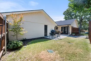 1110 Fairhaven Dr, Mansfield, TX 76063 - Photo 25