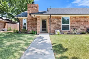 1110 Fairhaven Dr, Mansfield, TX 76063 - Photo 3