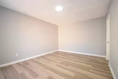 115 W Timberview Lane, Arlington, TX 76014 - Photo 9