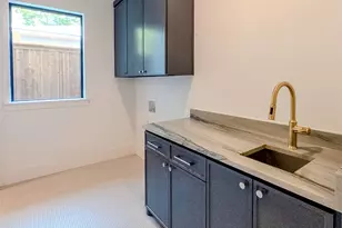 9845 Lenel Pl, Dallas, TX 75220 - Photo 27