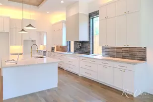 9845 Lenel Pl, Dallas, TX 75220 - Photo 7