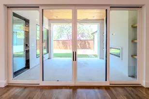 9845 Lenel Pl, Dallas, TX 75220 - Photo 35