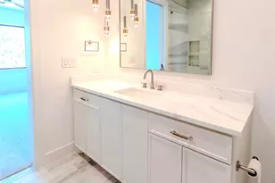 9845 Lenel Pl, Dallas, TX 75220 - Photo 31