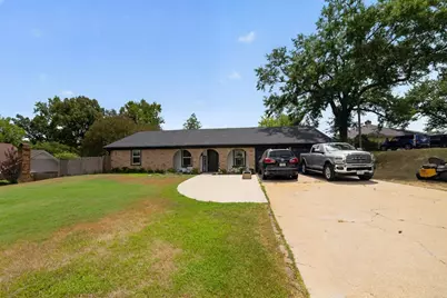 1002 Forest Hills Street, Gladewater, TX 75647 - Photo 1