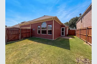 1213 Whitecreek Drive, Glenn Heights, TX 75154 - Photo 5