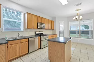 3803 Farmington Dr, Richardson, TX 75082 - Photo 5