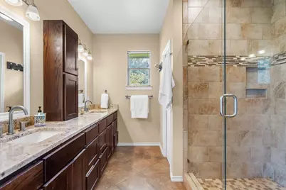 301 Meadow Knoll Drive, Double Oak, TX 75077 - Photo 19