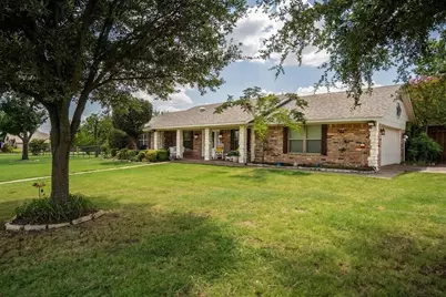 301 Meadow Knoll Drive, Double Oak, TX 75077 - Photo 3