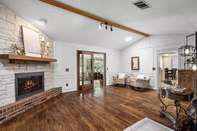 301 Meadow Knoll Drive, Double Oak, TX 75077 - Photo 9
