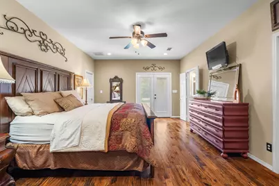 301 Meadow Knoll Drive, Double Oak, TX 75077 - Photo 17