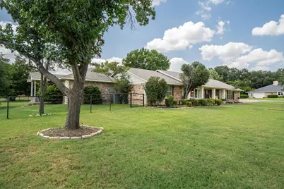 301 Meadow Knoll Drive, Double Oak, TX 75077 - Photo 5
