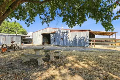 878 County Road 2900, Dodd City, TX 75438 - Photo 17